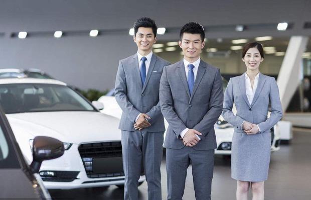 汽車銷售顧問的多面手職責(zé) 溝通、專業(yè)與服務(wù)并重